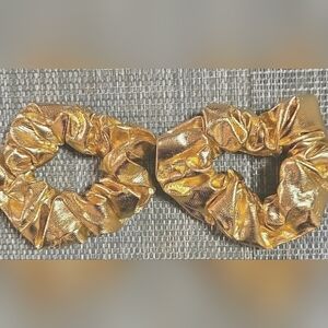 NEW Girls Gold Scrunchie Set Heart Pouches NEW Gift